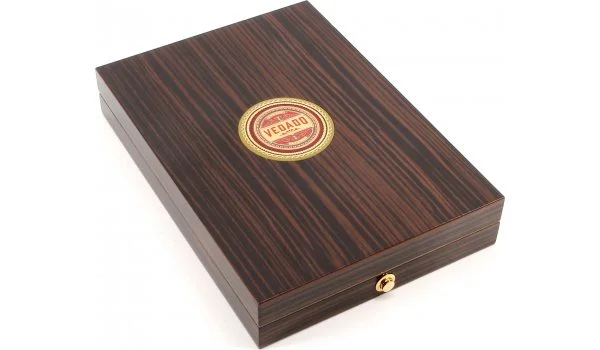 Zapieczętowany humidor podróżny Ebony