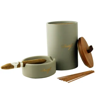 Zestaw porcelanowych słoików Davidoff