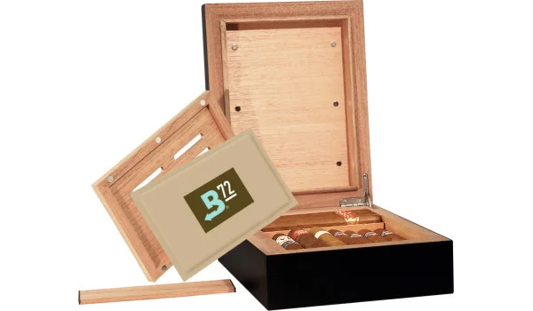 Mały czarny humidor BigSmoke z pakietem Boveda 72%