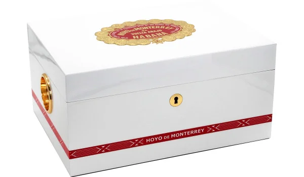 Hoyo de Monterrey Global Brand Humidor 30-50 cygar